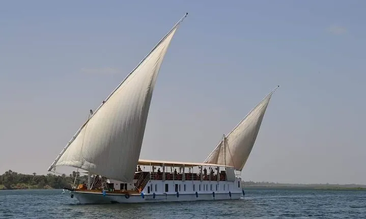 Queen Sandy Dahabiya
