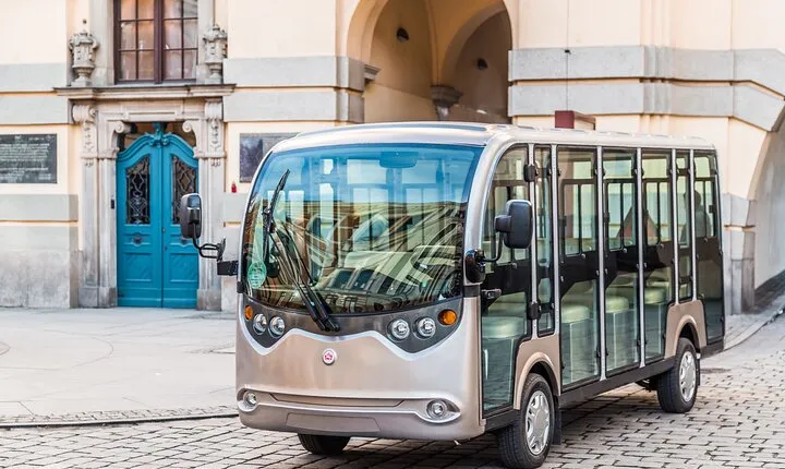 2-Hours Private Electric Car Tour with a Guide, Wroclaw