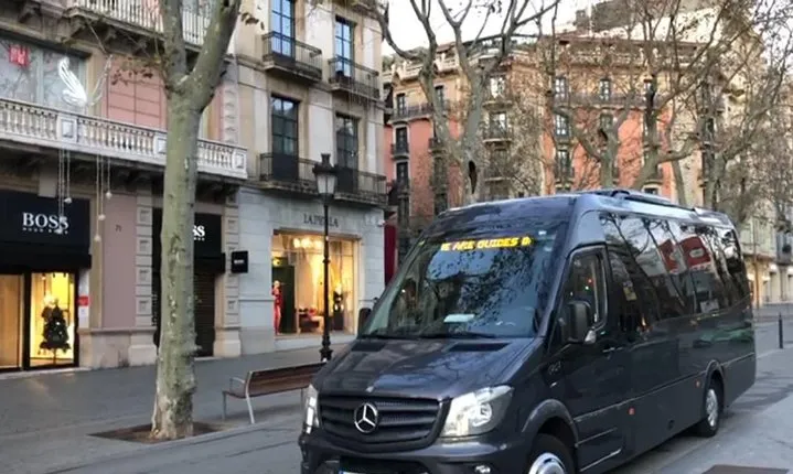 Private Transfer from Barcelona City to the Airport for a group up to 15 people
