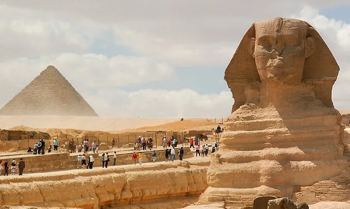 New Egyptian Museum & Pyramids Semi Private Tour from Hurghada