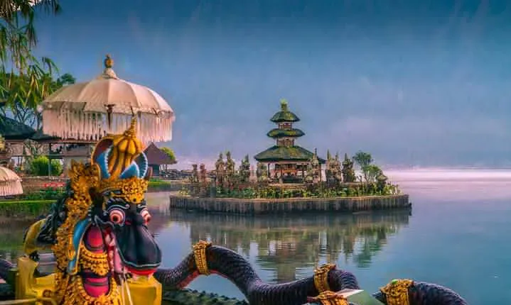 The Beauty of Bali : Bedugul, Taman Ayun Temple and Tanah Lot Temple Tour.