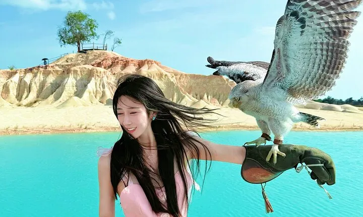 Bintan Sand Dunes & Blue Lakes Tour with Dinner & Fireflies Tour