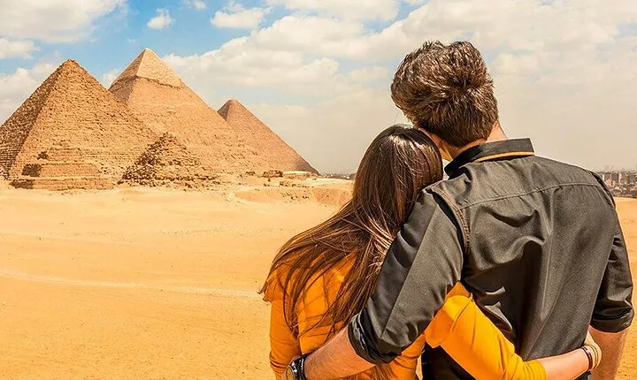 Cairo (Pyramids & Sphinx & Egyptian Museum & Papyrus institute) - Hurghada
