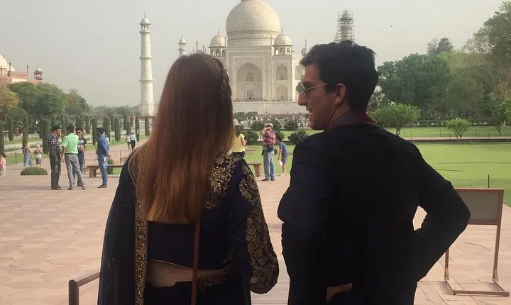 Taj Mahal Sunrise Tour from Delhi