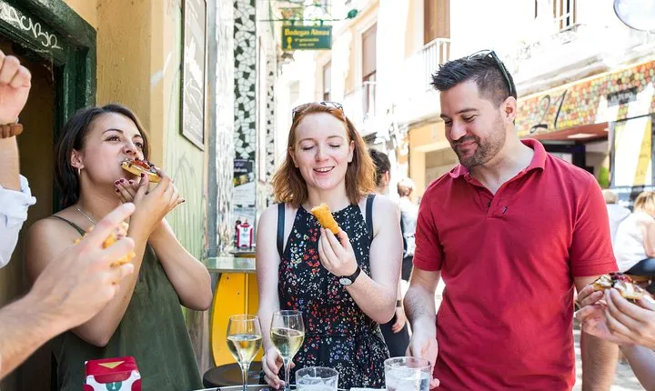 Midday market and tapas tour of Zaragoza