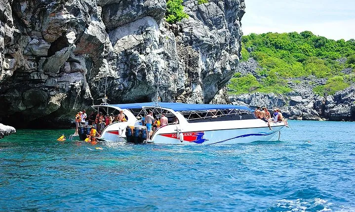 Angthong National Marine Park Trip By Speedboat From Koh Samui