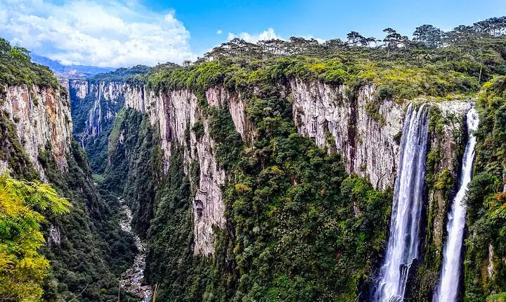Canyon Adventure: Trail & Picnic Experience at Itaimbezinho