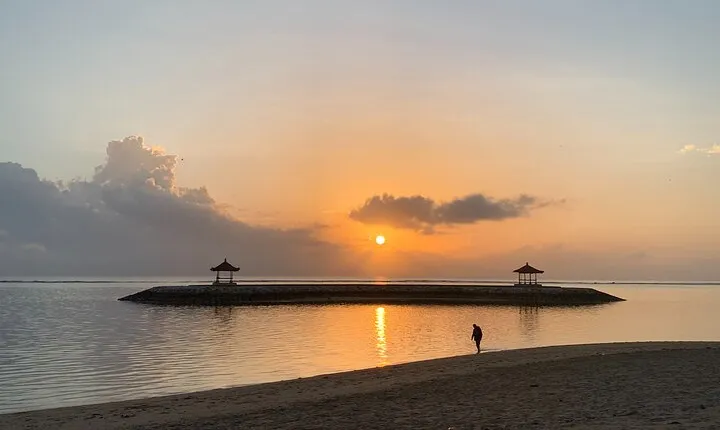 Bali Cycling to search the Sunrise in Sanur 