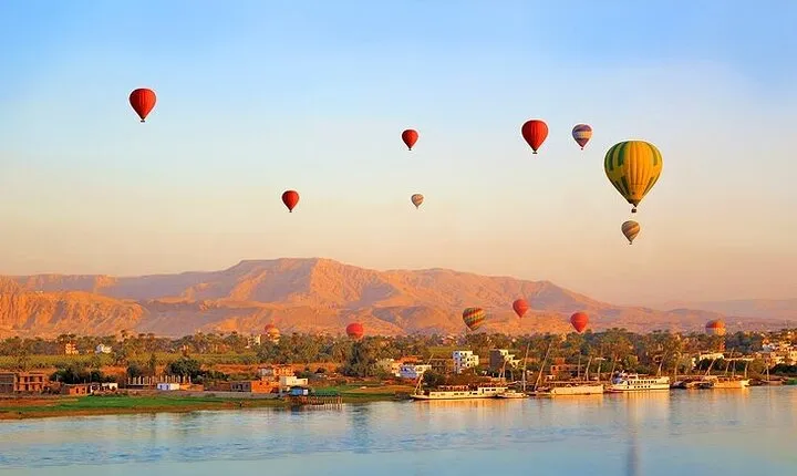 Package Hot Air Balloon and 5 More Attractions ( Luxor Full Day Tour )From Luxor