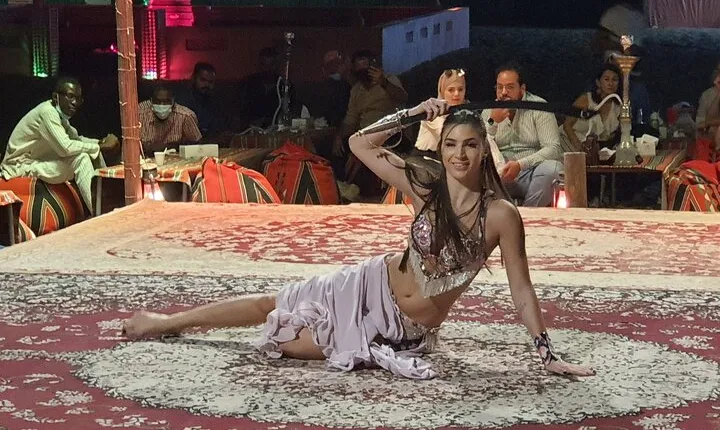Desert Safari Tour - FULL PROGRAM with Dinner Show and more...