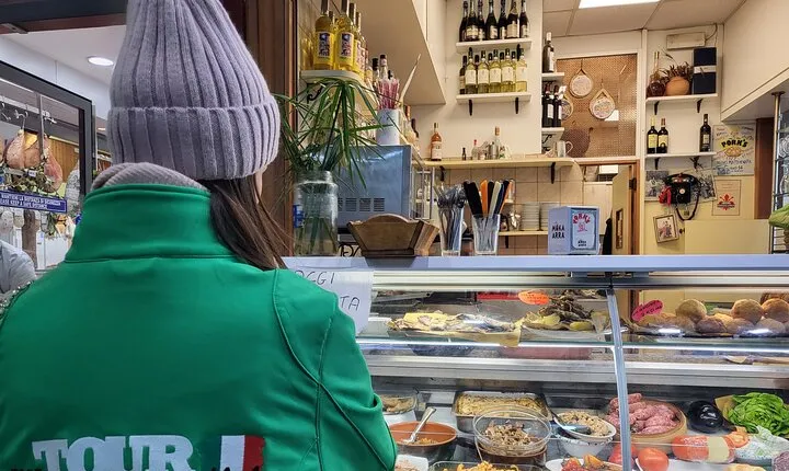 Savor the Flavors: Food Tour in Florence, Italy