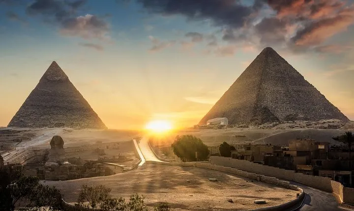 Giza Pyramids, Egyptian Museum with Camel Ride and Shisha