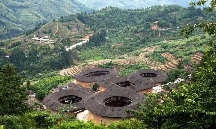 Private Day Tour To Tianluokeng Tulou from Xiamen Including Lunch