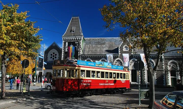Discover Christchurch Tour