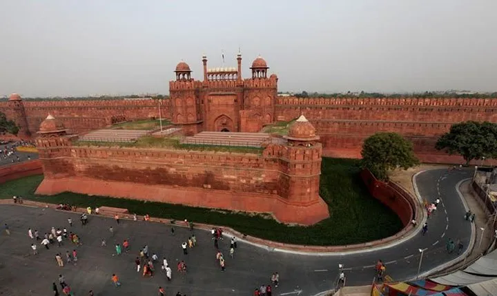 Full-Day Delhi City Tour by AC Car with Wi-Fi & Local Guide