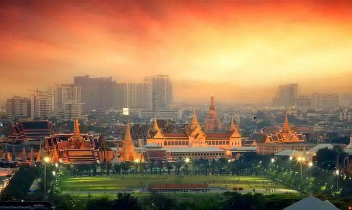 Bangkok's Grand Palace Tour with Hotel Pick up