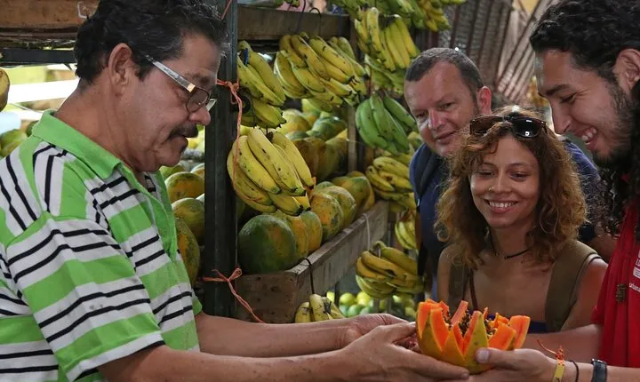 San Jose: Bites and Sights Walking Food Tour including Markets