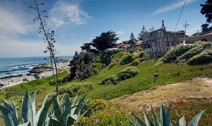 Full Day Trip to Isla Negra, Algarrobo & San Alfonso del Mar