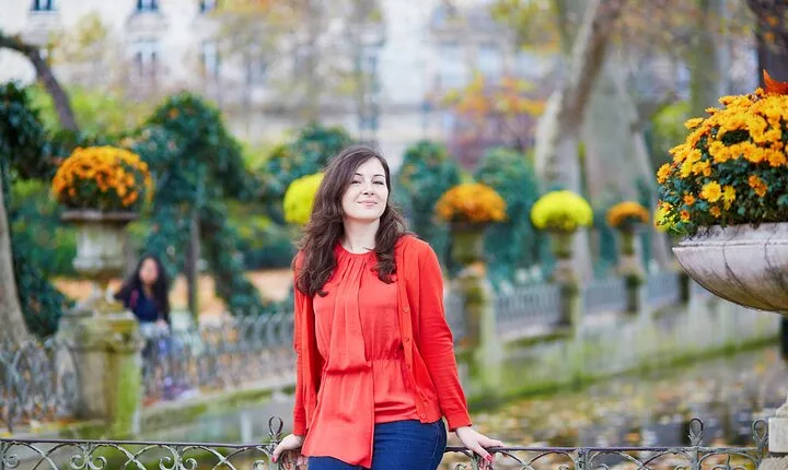 Private Autumn Park Photoshoot to Paris
