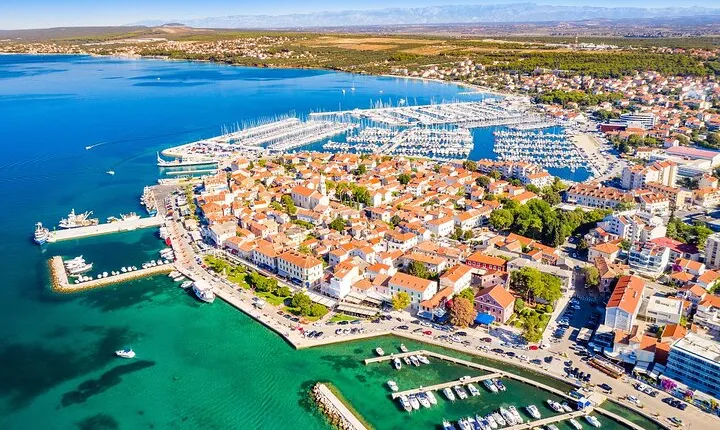 Private Transfer: Zadar (Airport) to/from Biograd na moru or Crvena Luka Resort