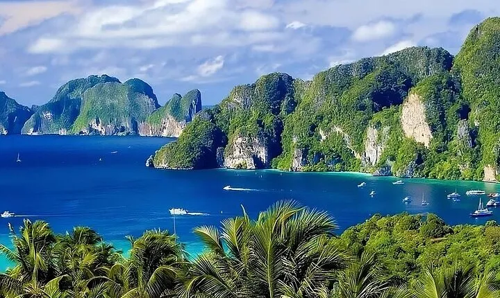 Phuket to Phi Phi Island Snorkel, Swim & Paddle Board Experience