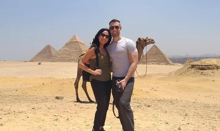 Private tour: Giza Pyramids,Sphinx,Egyptian Museum &Bazaar with Camel Ride&Lunch