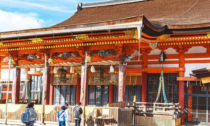Kyoto East Early Morning Walking Tour