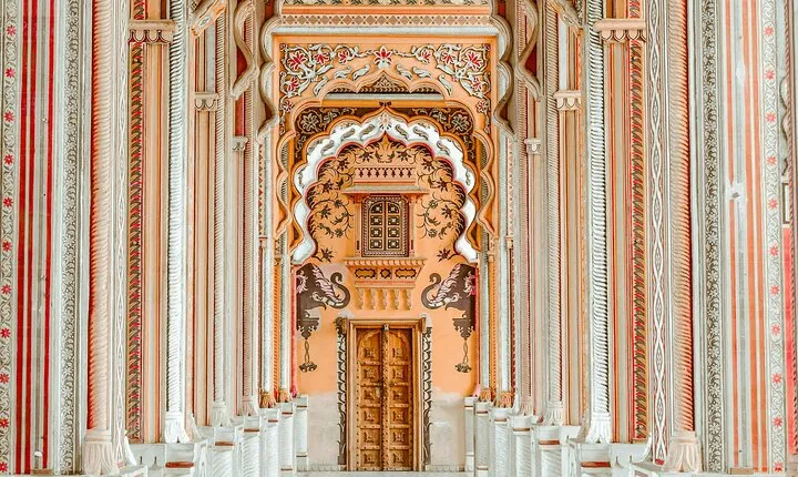 2-Day Private Tour to Jai Mandir and Jaipur from Delhi by Train 