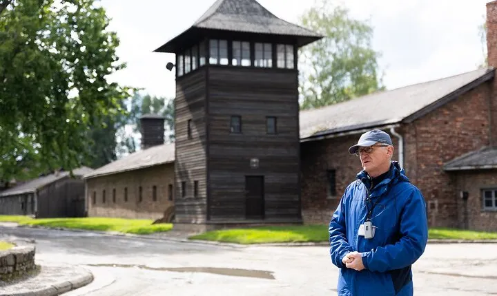 Krakow: Auschwitz-Birkenau Memorial Self-Guided DIY Tour