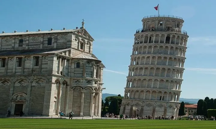 La Spezia Shore Excursion: Small Group Pisa and Florence Highlights Tour
