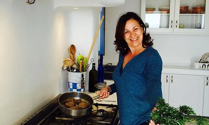 Private Greek Cooking Class in Mykonos with a Food Professional