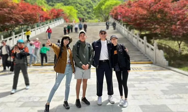 Private Xi'an 3-Day Highlights Tour and Panda Protection Park