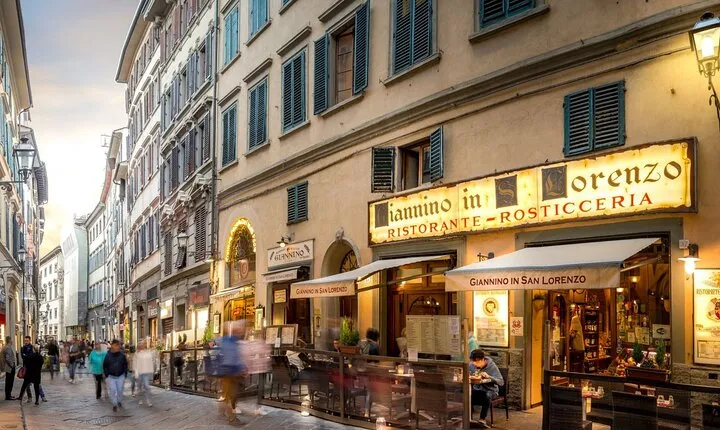 Florence Walking Tour with Wine and Food Tasting