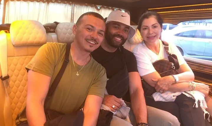 Istanbul Airport Luxury Minivan Transfer Meet Transfer
