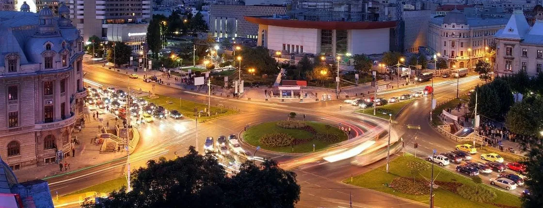 Bucharest Evening Tour and Traditional Dinner