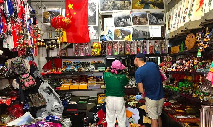 Private Beijing Shopping Tour with Traditional Foot Massage