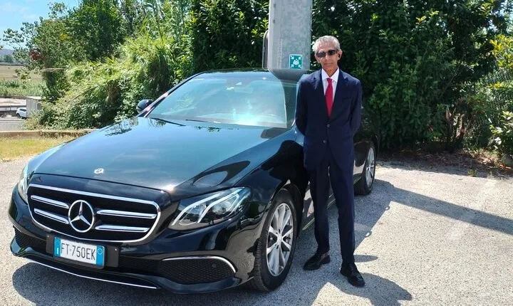 From Bellagio : Private 1-Way Transfer to Malpensa airport