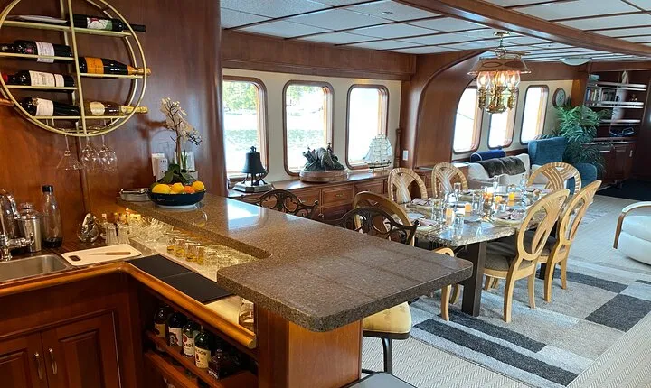 4 Course Dinner Cruise plus Eco Tour on Luxury Yacht in Sitka