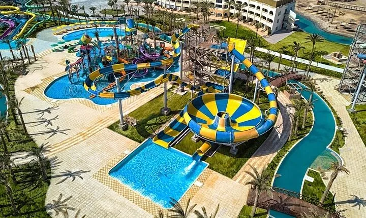 Makadi Water World Aqua Park With Lunch and Transfer in Hurghada