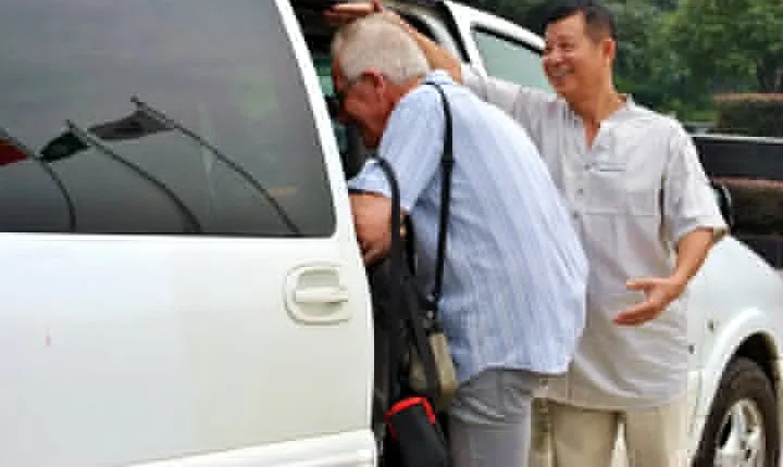 Private Departure Transfer: Hotel to Chiang Mai International Airport (CNX)