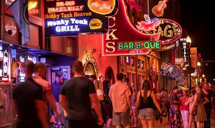 Nashville Bordellos, Burlesque, and Blood Night-Time Walking Tour