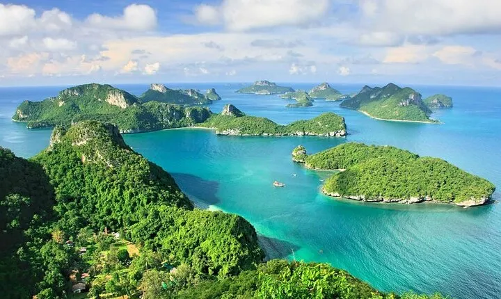 Ang Thong Marine Park Adventure with Kayaking and Lunch