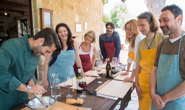Tivoli Day Trip: Villa D’Este & Cooking Class