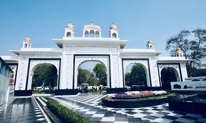 Gurudwara Bangla Sahib Walking and Taste Tour