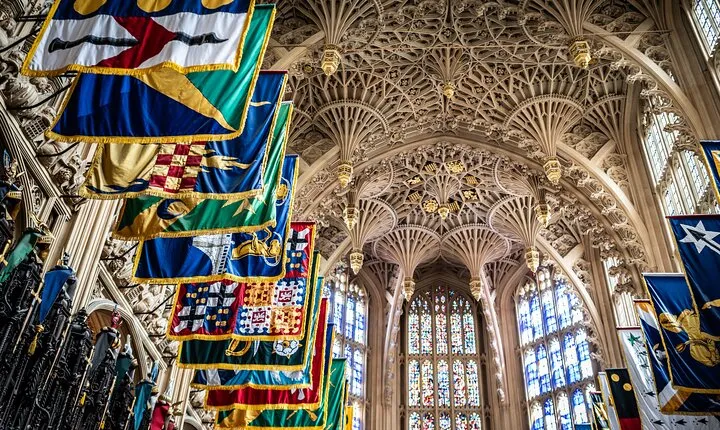 London Private Tour: Changing of the Guard & Westminster Abbey