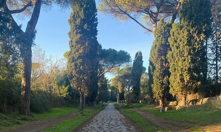 Appian Way: Private Walk in emperors’ footsteps with an architect