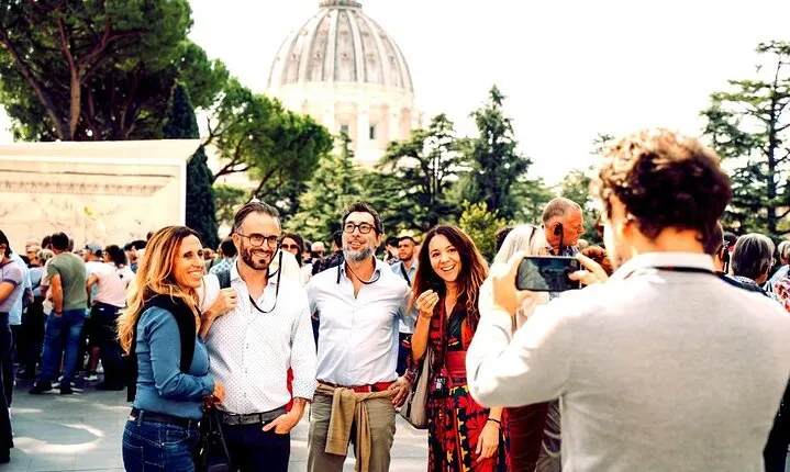 Skip the line Vatican & Sistine Chapel Tour + Optional Colosseum