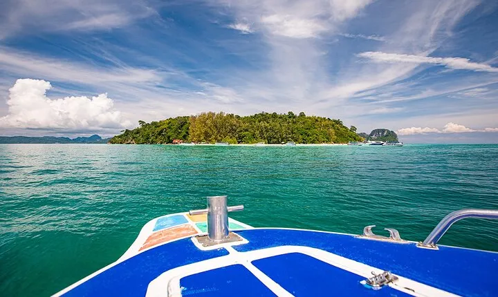 Maya Bay, Monkey Bay and Phi Phi Island Snorkeling Tour from Koh Lanta