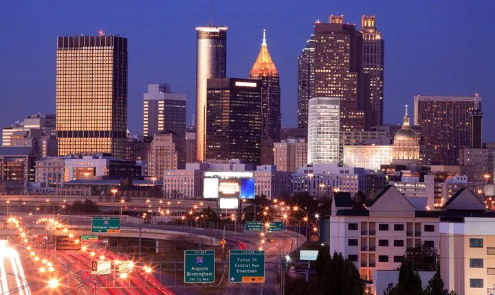 City Lights Atlanta Night-Time Tour with Photos & Dinner Stop
