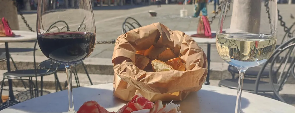 Traditional food tour in Lucca